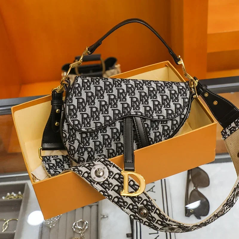 Chic Everyday Crossbody Bag